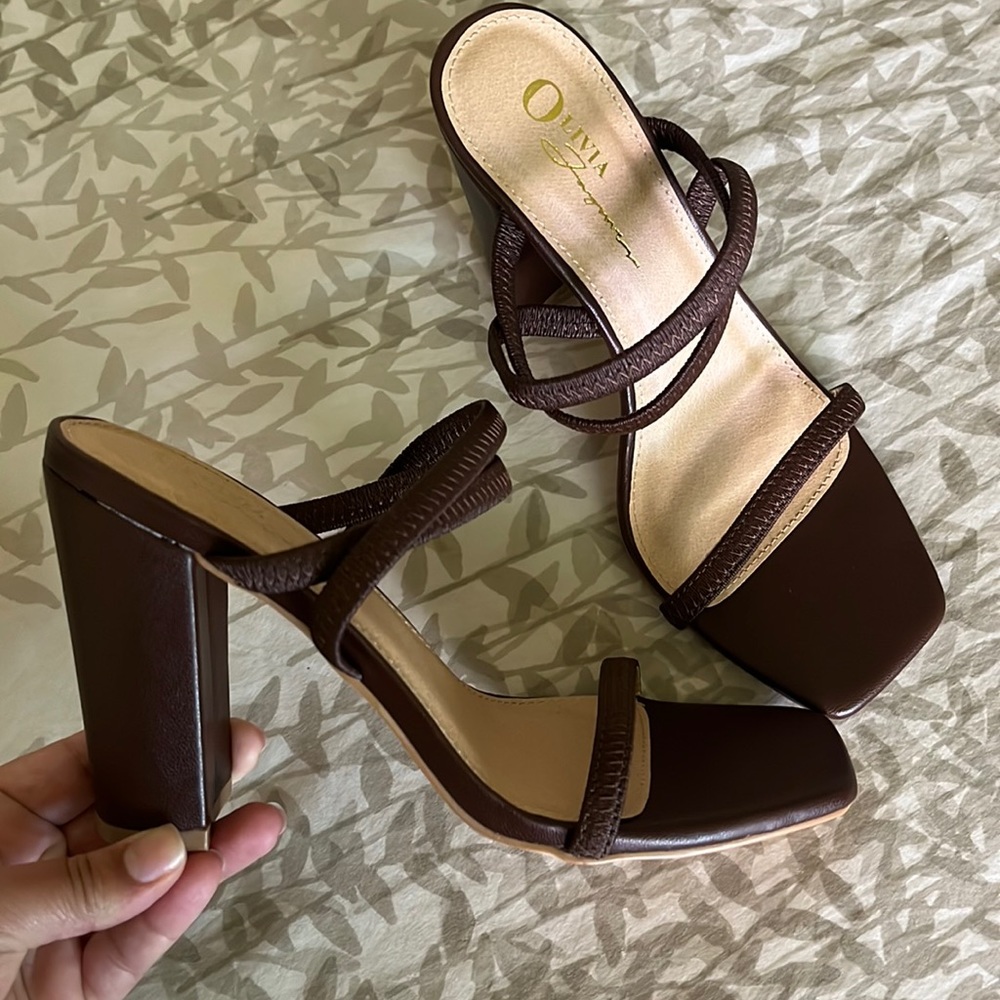 NEW!Fashionnova Brown 🤎heels (MAKE ME AN OFFER)